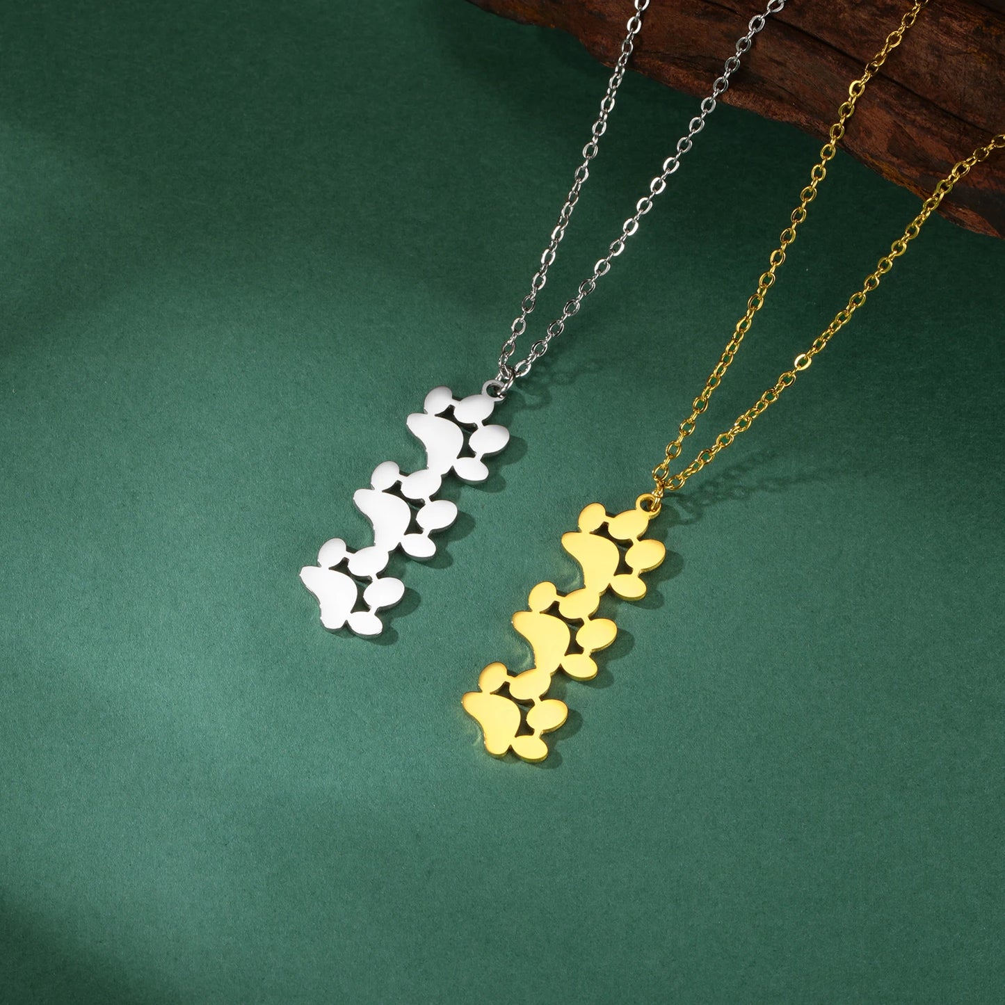 Personalizable Stainless Steel Paw Necklace